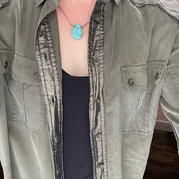 Free People Off Campus button down Moss metallic gold Olive Green Blouse XS - Picture 3 of 11